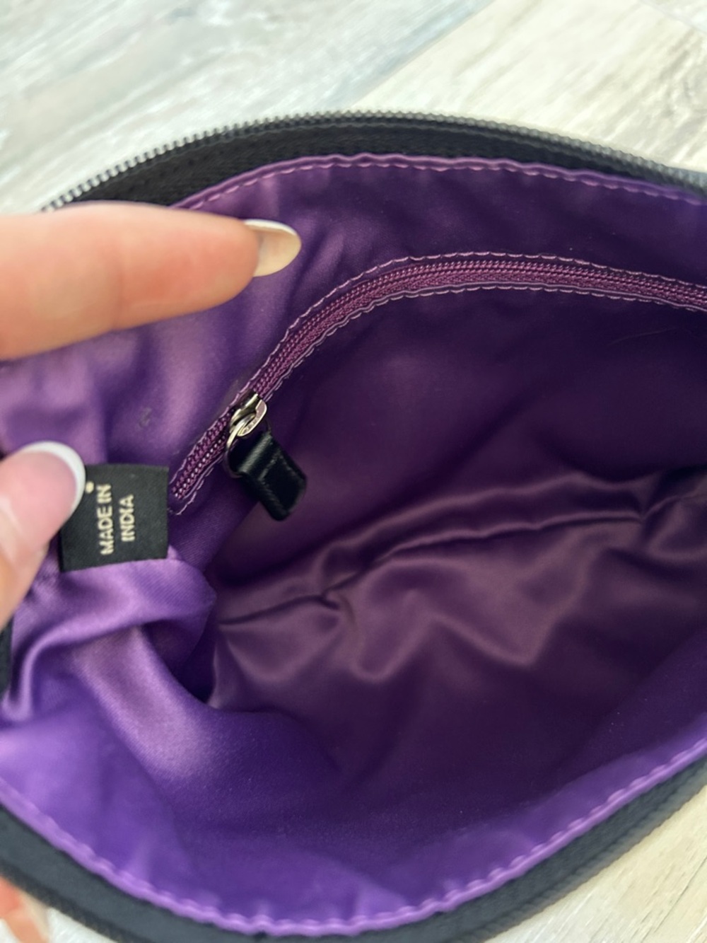 Coach Vintage Black Leather Shoulder Bag with Silver Chain Strap and Charm - Picture 9 of 10